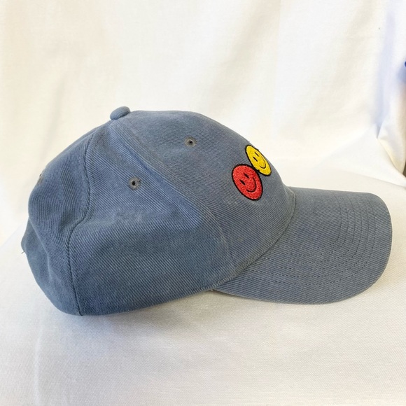 Vintage hat with handmade sown on patches and adjustable snap back - Picture 4 of 7